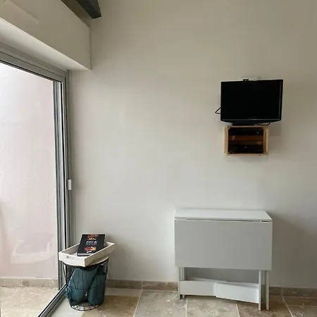 Le Calochan アパート *